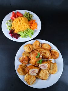 Pechuga rebosada, rellena de jamón y queso