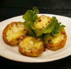 Tostones rellenos de jamón
